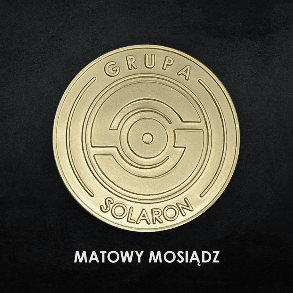 Zdjęcie przedstawia możliwość uzyskania efektu matowego mosiądzu na produktach na zamówienie